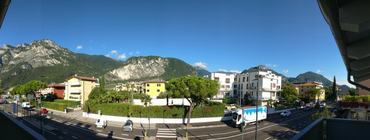 Ferrarini Apartment Riva del Garda Exterior foto